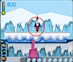 Play Penguin Arcade